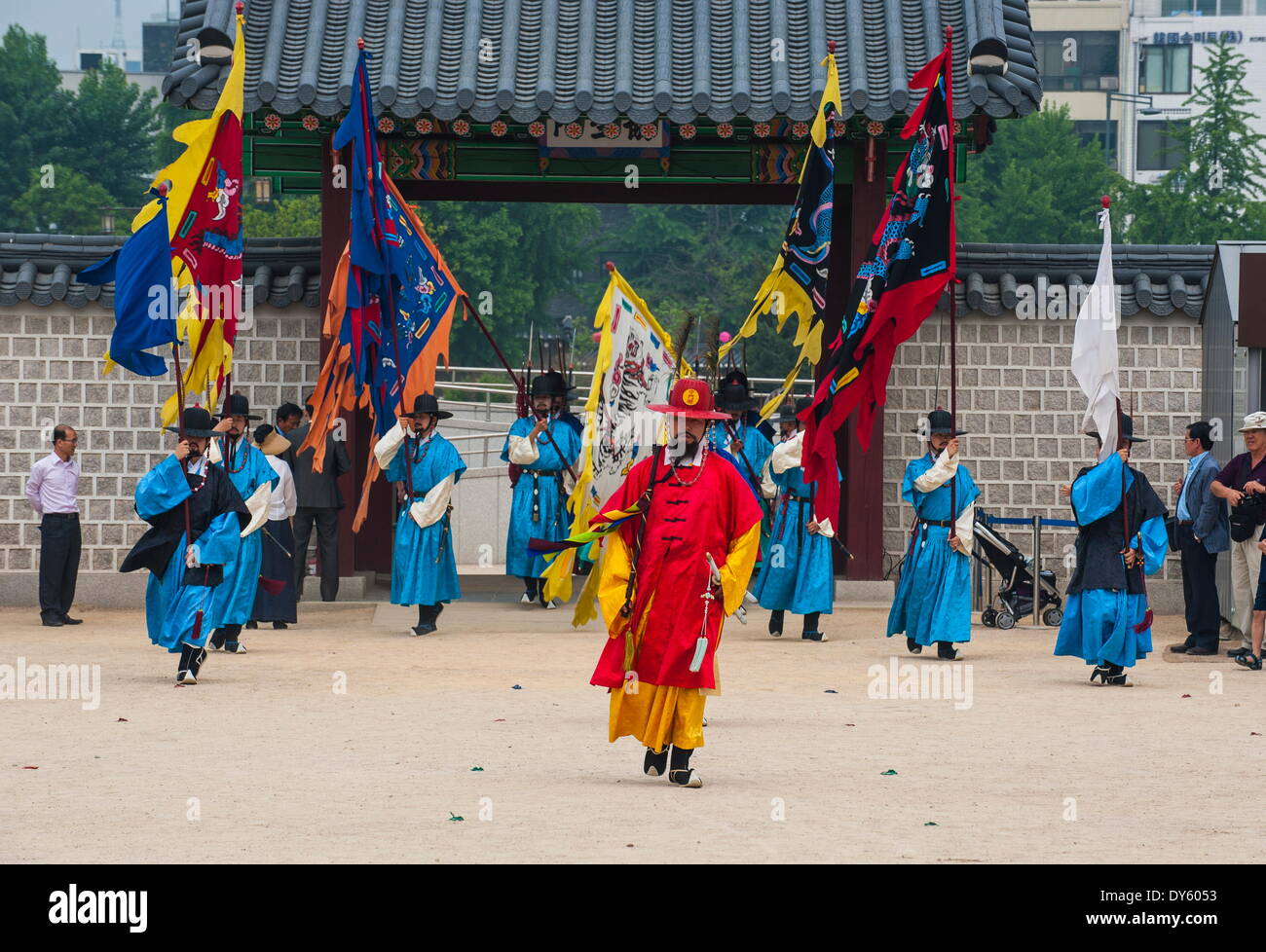 Zeremonielle Wechsel der Wache, Gyeongbokgung-Palast, Seoul, Südkorea, Asien Stockfoto