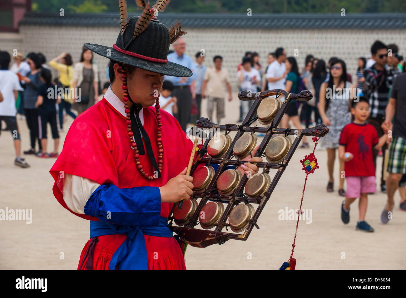 Zeremonielle Wechsel der Wache, Gyeongbokgung-Palast, Seoul, Südkorea, Asien Stockfoto