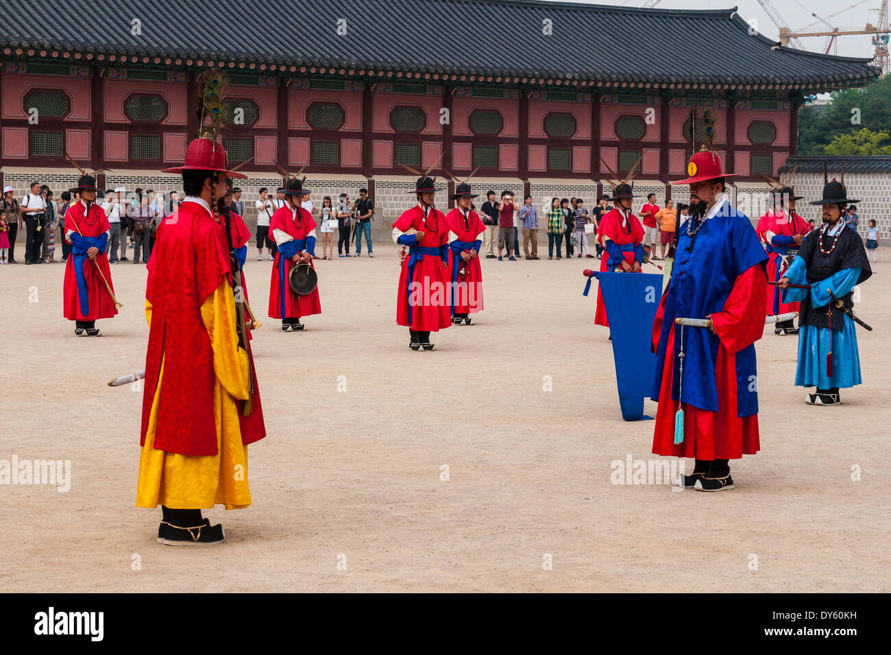 Zeremonielle Wechsel der Wache, Gyeongbokgung-Palast, Seoul, Südkorea, Asien Stockfoto