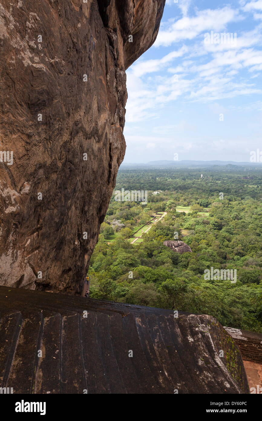 Treppenaufstiegs Sigiriya (Lion Rock), UNESCO-Weltkulturerbe, Sri Lanka, Asien Stockfoto