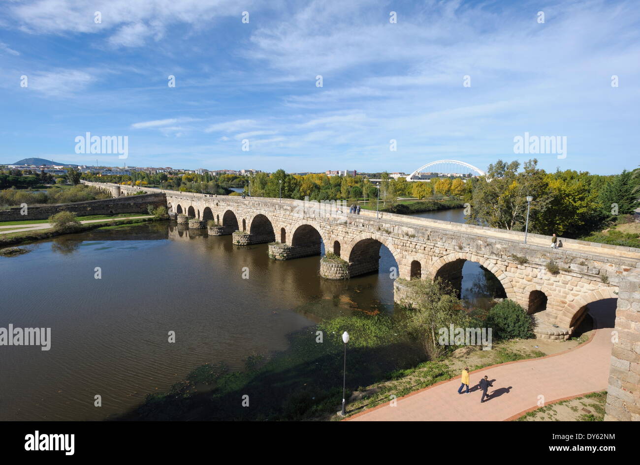 Puente Romano (Römerbrücke) in Merida, UNESCO-Weltkulturerbe, Badajoz, Extremadura, Spanien, Europa Stockfoto
