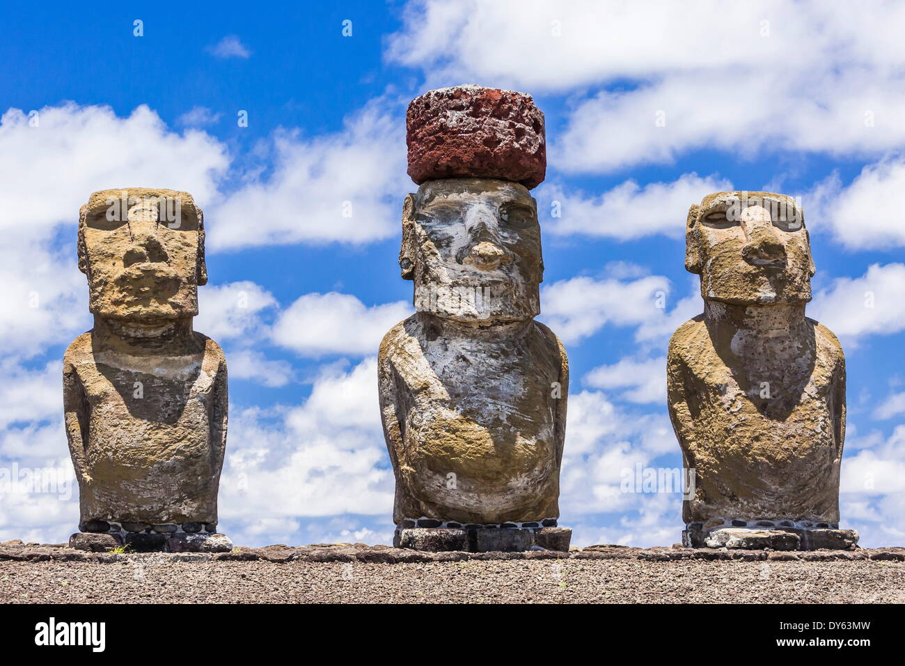 Details der Moai auf der restaurierten Kultstätte der Ahu Tongariki auf Osterinsel (Rapa Nui), der UNESCO, Chile Stockfoto