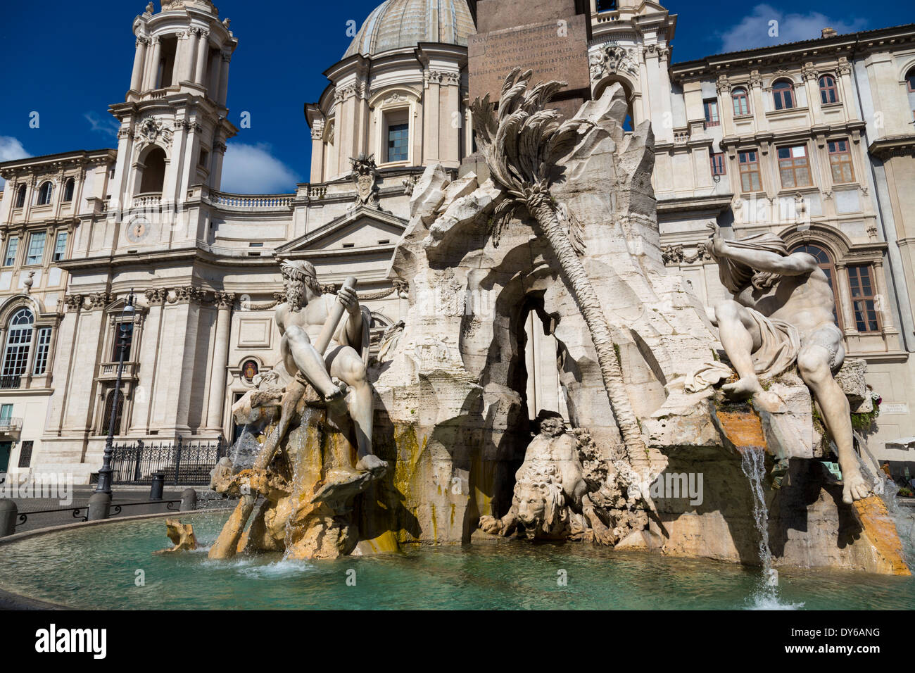 Fontana dei Quattro Fiumi (Brunnen der vier Flüsse), Piazza Navona, Rom, Italien Stockfoto