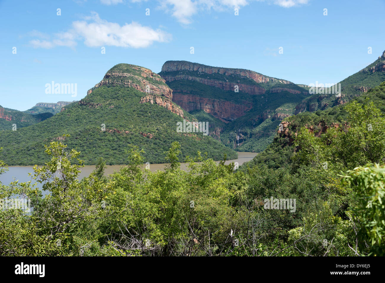 Drakensberg in Südafrika mit See-Südafrika Stockfoto