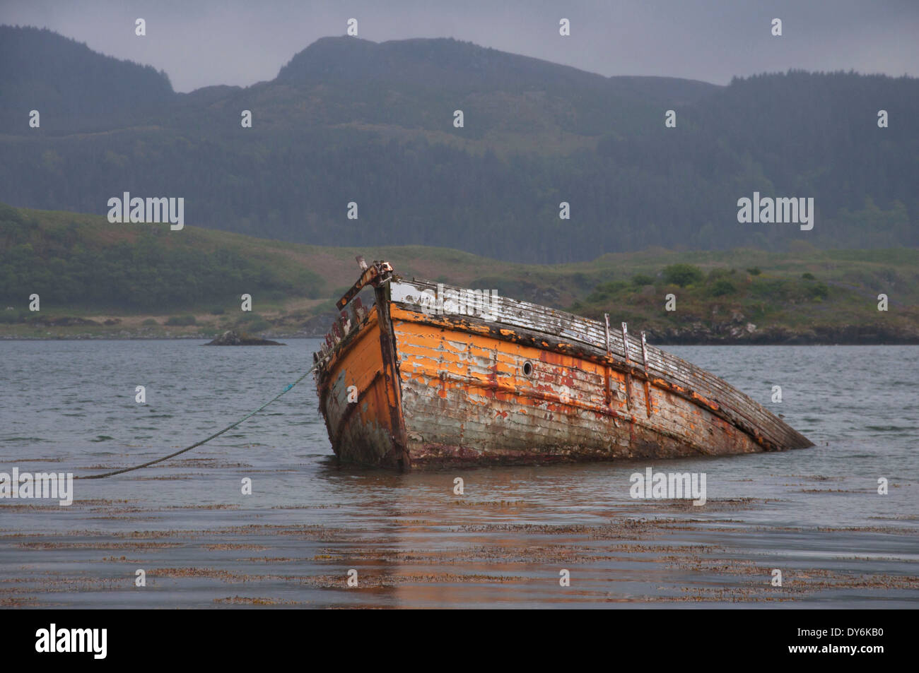 Sinkendes Schiff, Loch Sween, Argyll und Bute Stockfoto