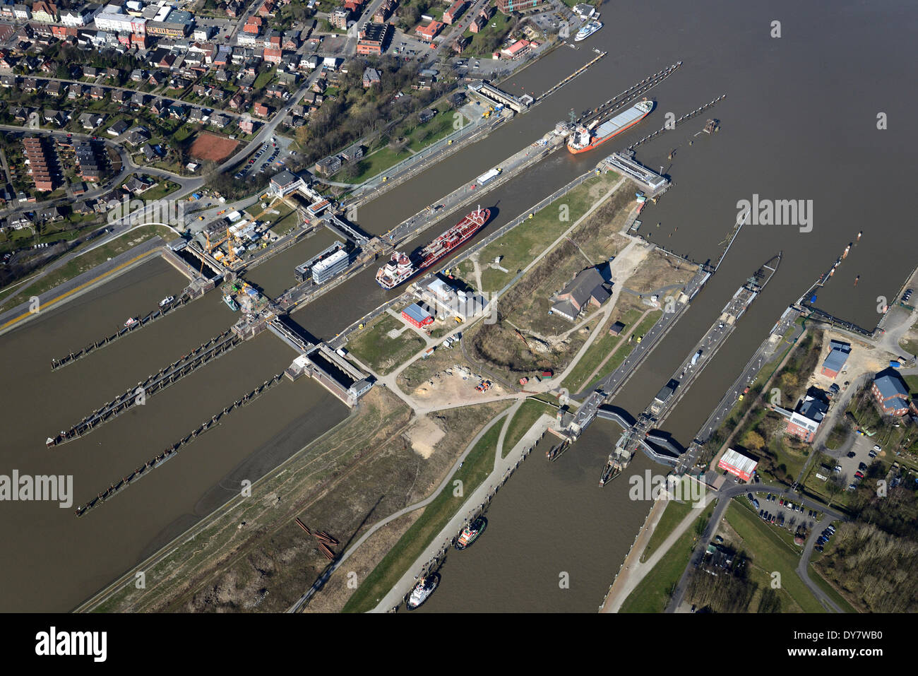 Luftaufnahme, Schleuse bei Brunsbüttel, Nord-Ostsee-Kanal oder Nord-Ostsee-Kanal, vorbereitende Bauarbeiten für neuen Schleusentore Stockfoto