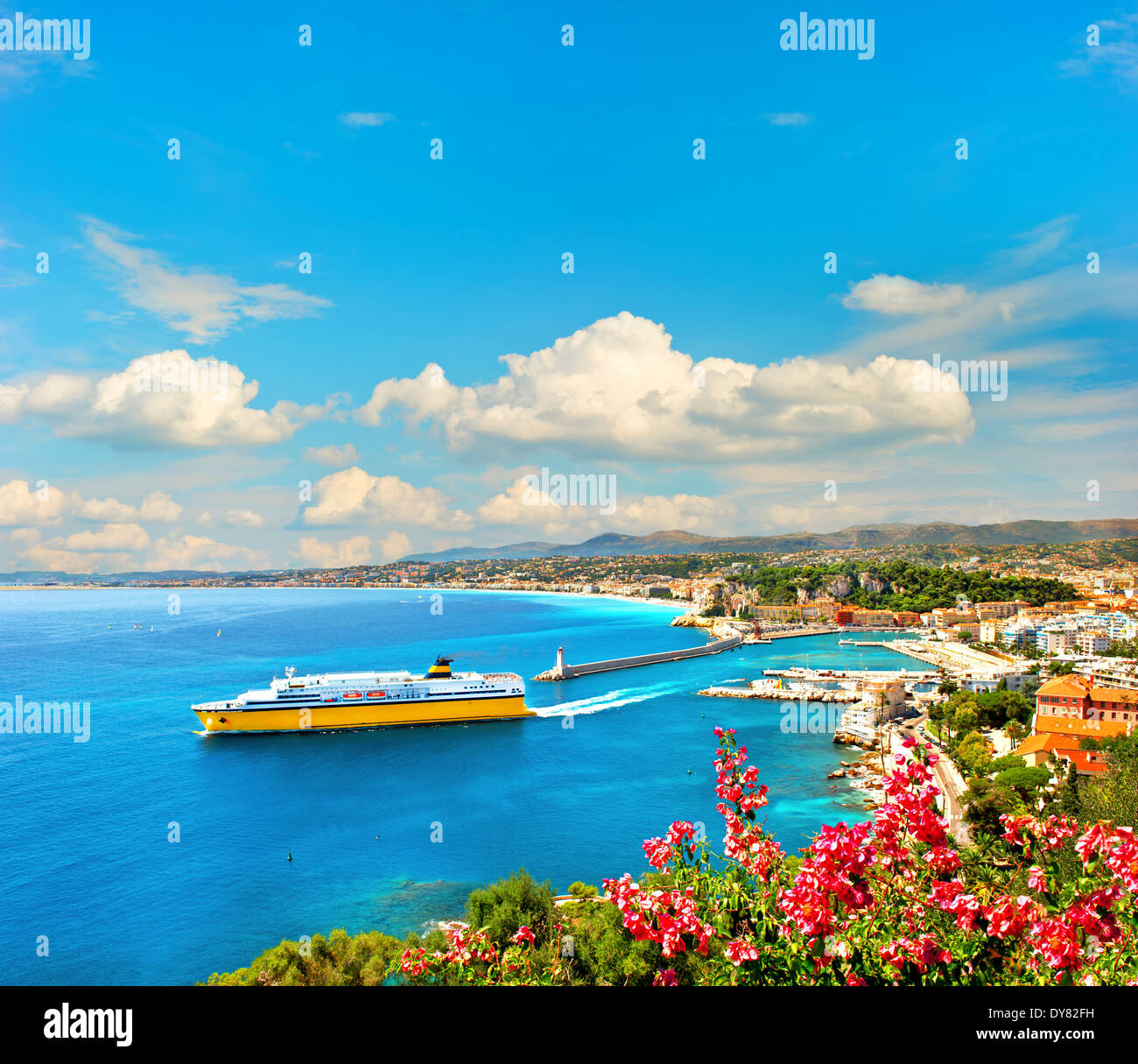 Blick auf mediterranen Resort, Nizza, Côte d ' Azur, Frankreich. Côte d ' Azur Stockfoto