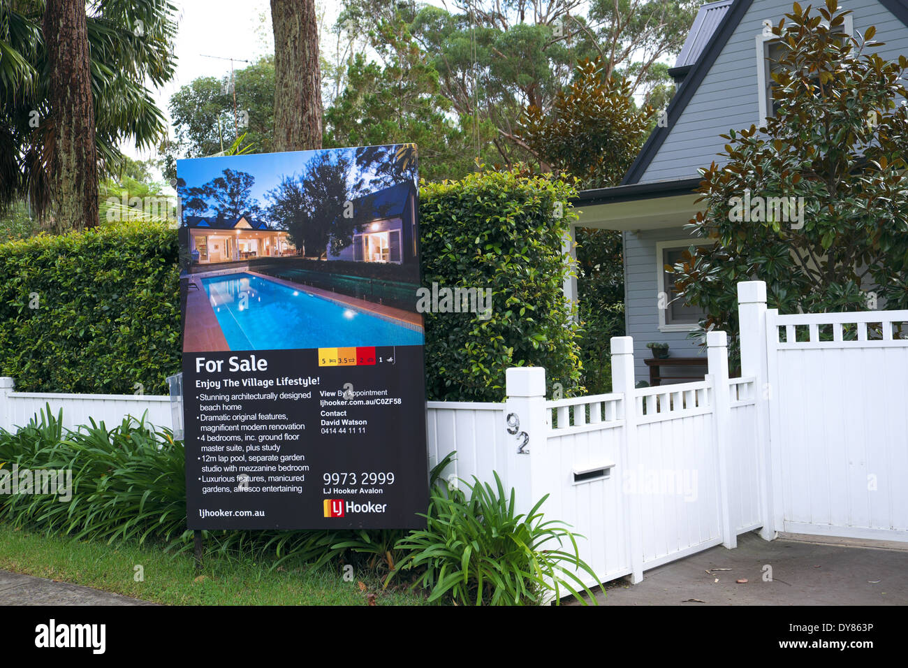 Australische Immobilien für Verkauf Auktion in Avalon auf der Nordküste von Sydney Strände verkauft, Australien Stockfoto