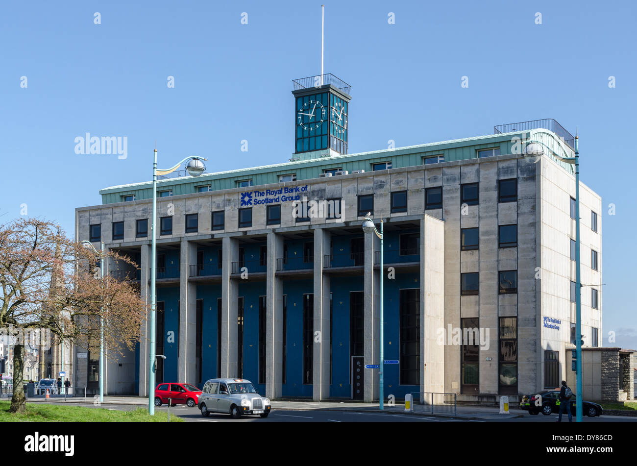 Die Royal Bank Of Scotland-Gebäude am St Andrew Cross Kreisverkehr in Plymouth die Grade ll aufgeführt ist Stockfoto