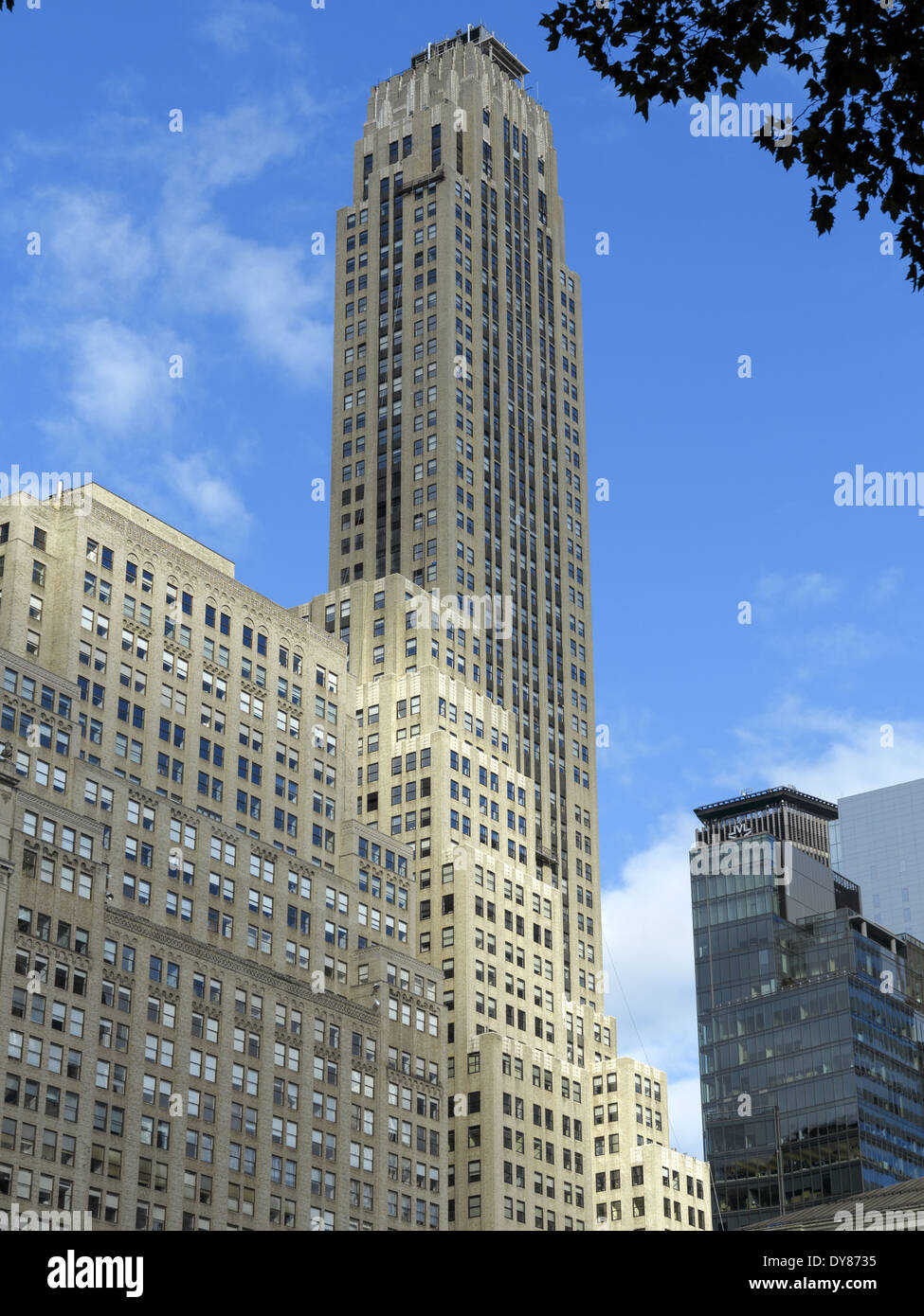 500 Fifth Avenue Office Tower über von Bryant Park New York USA gesehen Stockfoto