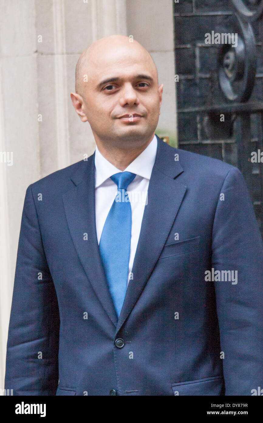 London, 9. März 2014. Nach dem Rücktritt früher in den Tag von Maria Miller Sajid Javid MP (Bromsgrove) kommt in der Downing Street, seine Position als die neue Kulturministerin aufzunehmen. Bildnachweis: Paul Davey/Alamy Live-Nachrichten Stockfoto