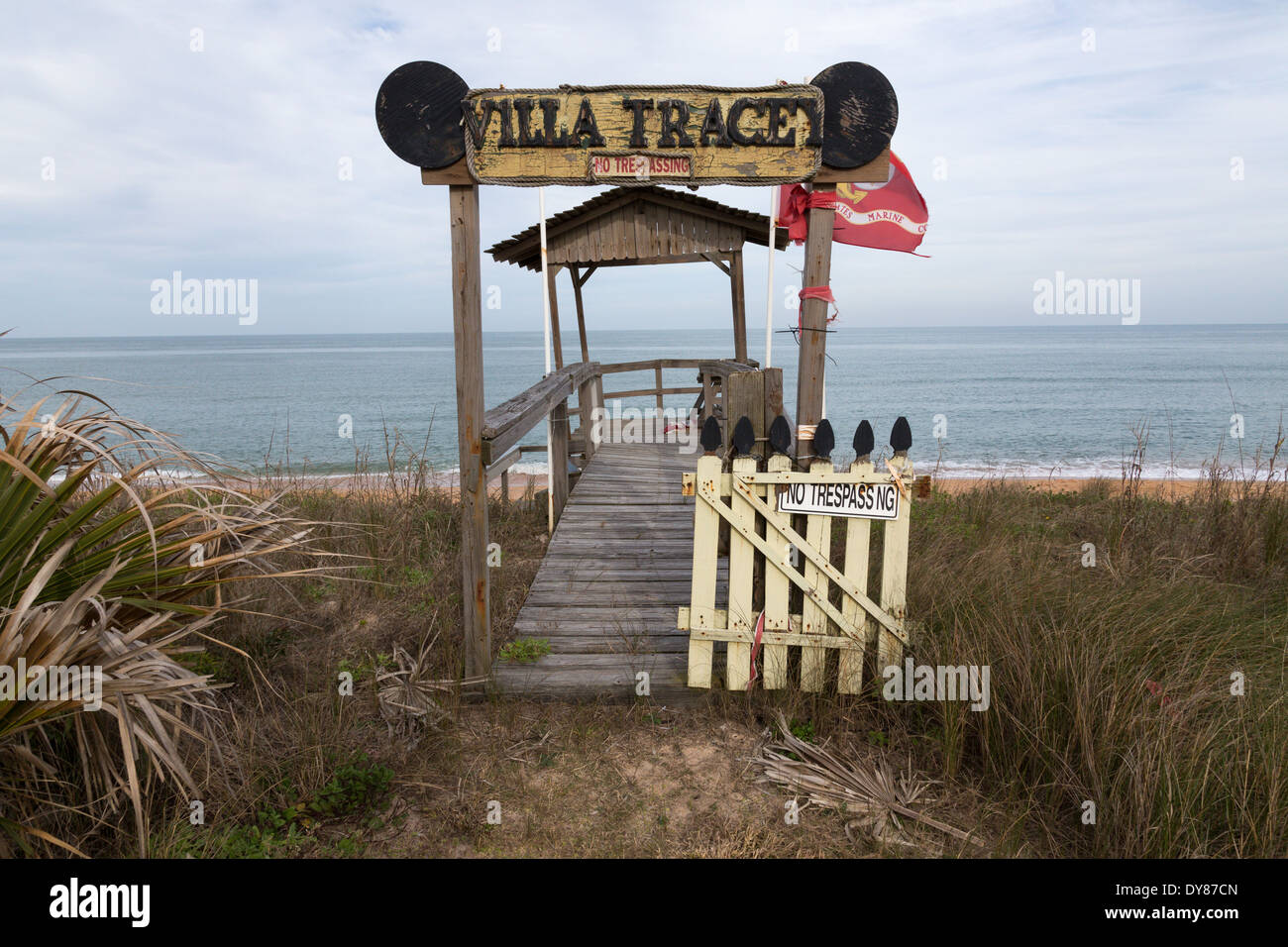 Eintrag Tor Strandhütte, Villa Tracey, Flagler Beach, FL, USA Stockfoto