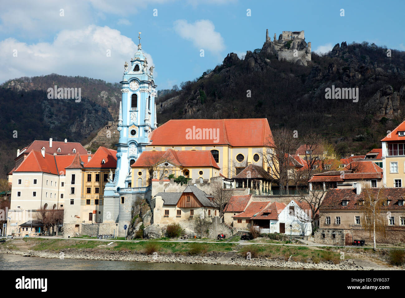 Mittelalterlichen Wein erzeugenden Dorf von Dürnstein in der Wachau Valley-Österreich Stockfoto