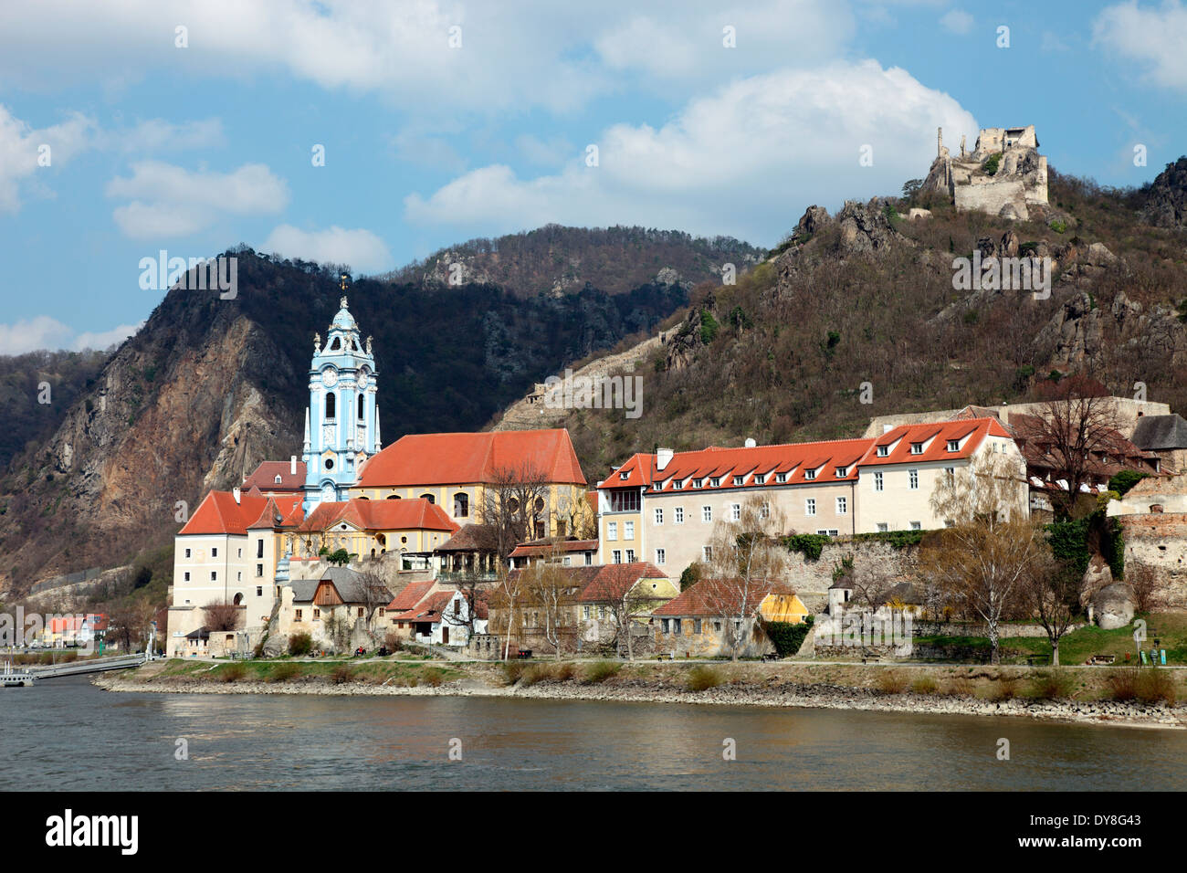 Mittelalterlichen Wein erzeugenden Dorf von Dürnstein in der Wachau Valley-Österreich Stockfoto