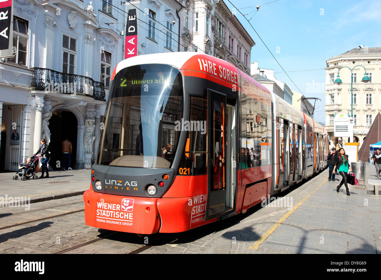 Straßenbahn in Linz Stockfoto