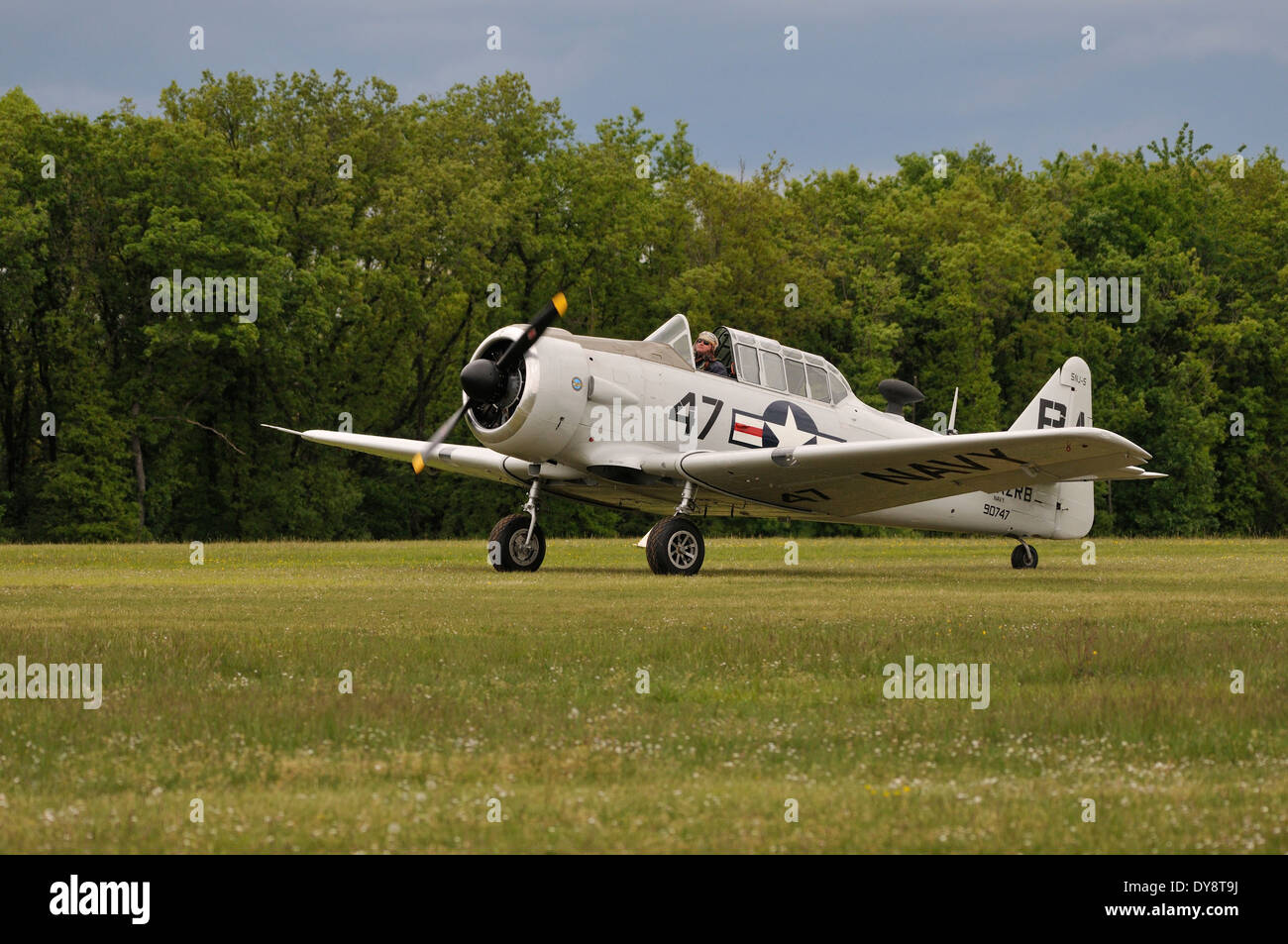 North American SNJ-5 Texaner auf der Luftfahrtmesse von La Ferte Alais Stockfoto