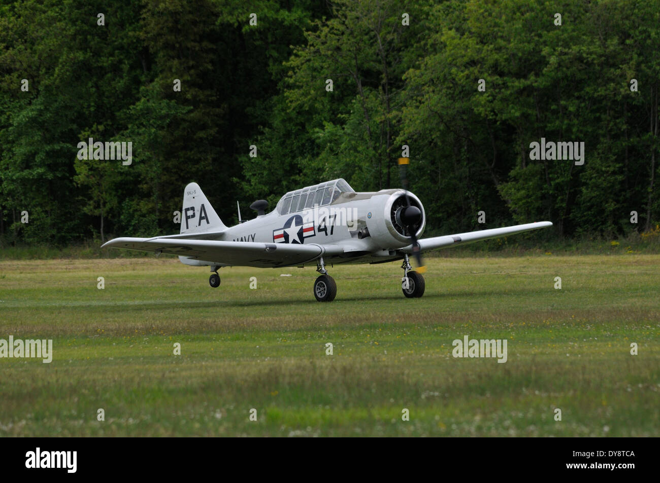 North American SNJ-5 Texaner auf der Luftfahrtmesse von La Ferte Alais Stockfoto