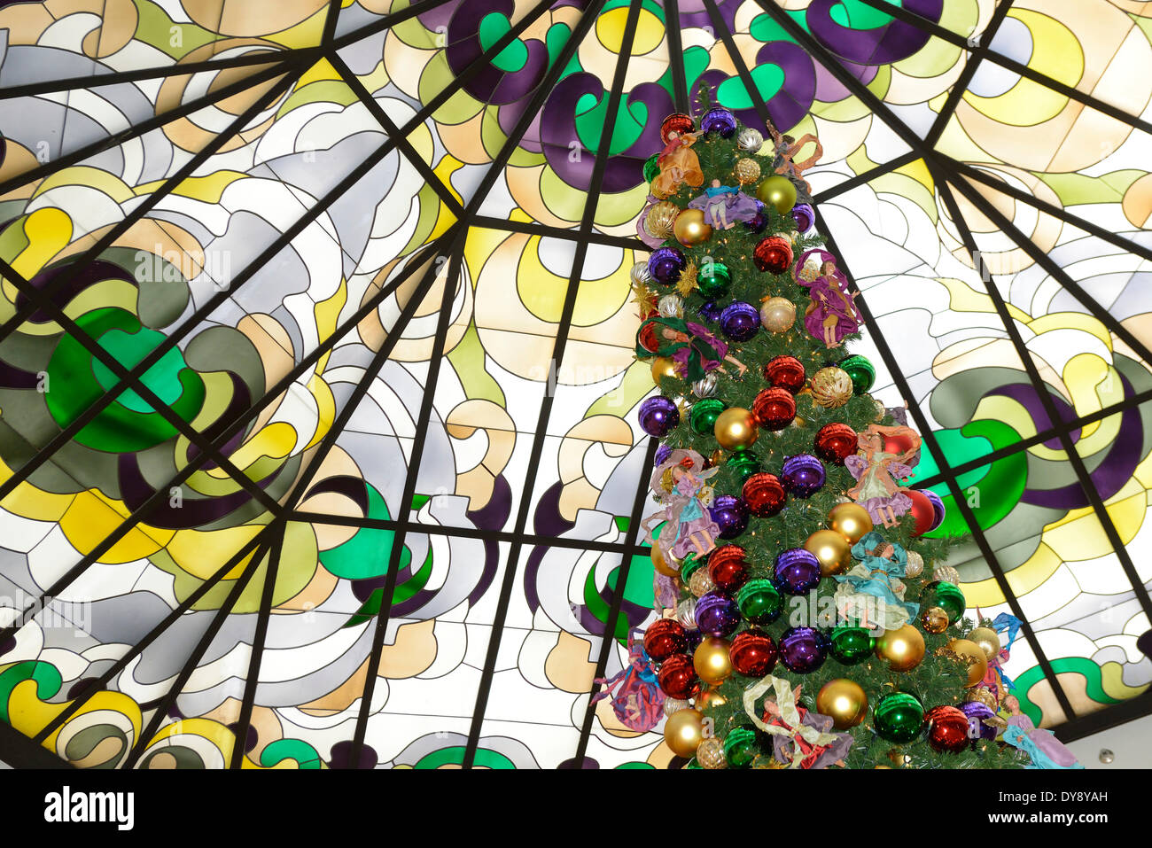 North America Texas USA USA Amerika Dallas Hilton Anatole Atrium Weihnachten Dekoration Hotel Dome Glas lackiert Stockfoto