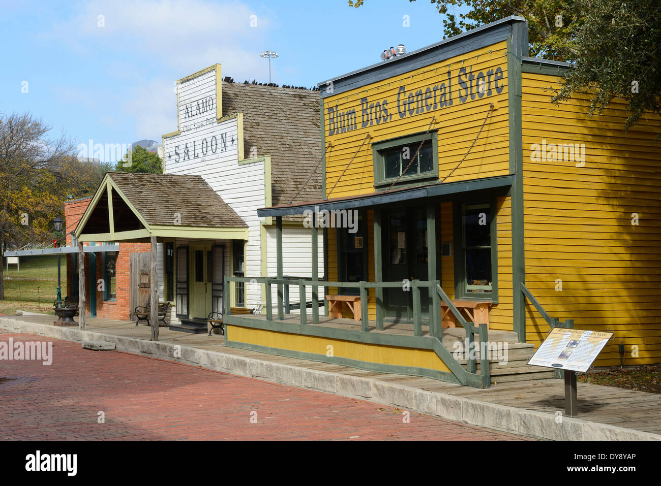 North America Texas USA USA Amerika Dallas Heritage Village Haus Holzbau historischen Gemischtwarenladen Salon histo Stockfoto