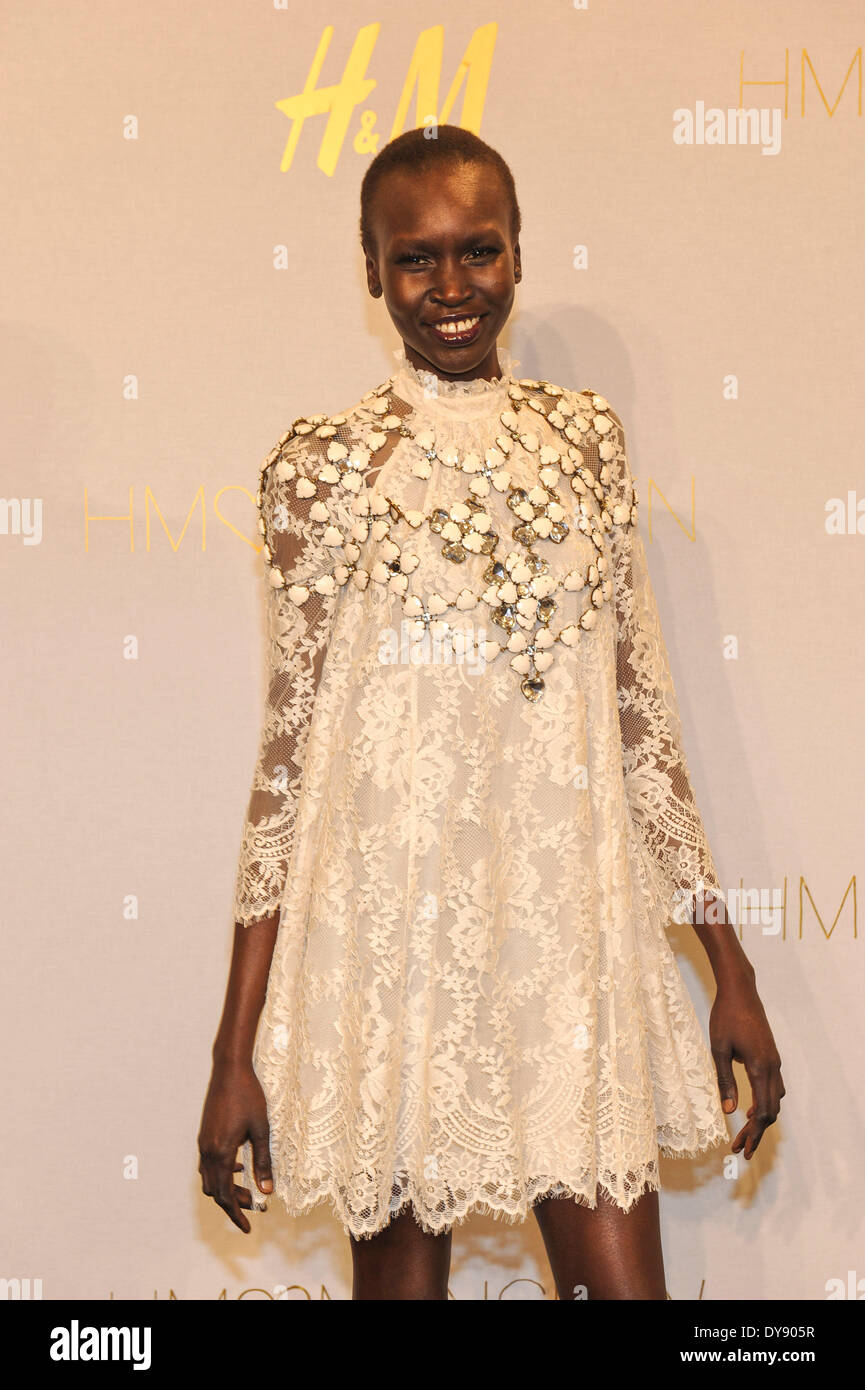 München, Deutschland. 9. April 2014. South Sudan britischem Vorbild besucht Alek Wek zum Grand Opening eines H & M-Store in München. Am 9. April 2014. Bildnachweis: Dpa picture Alliance/Alamy Live News Stockfoto