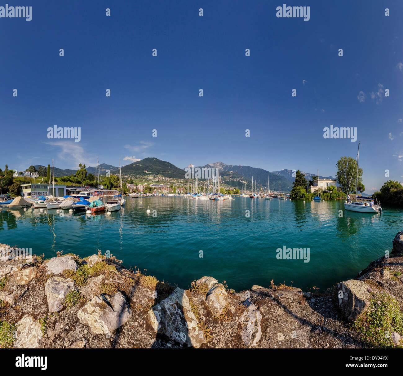 Hafen, Clarens, Landschaft, Wasser, Sommer, Berge, See, Schiffe, Boot, Montreux, Waadt, Schweiz, Europa, Stockfoto