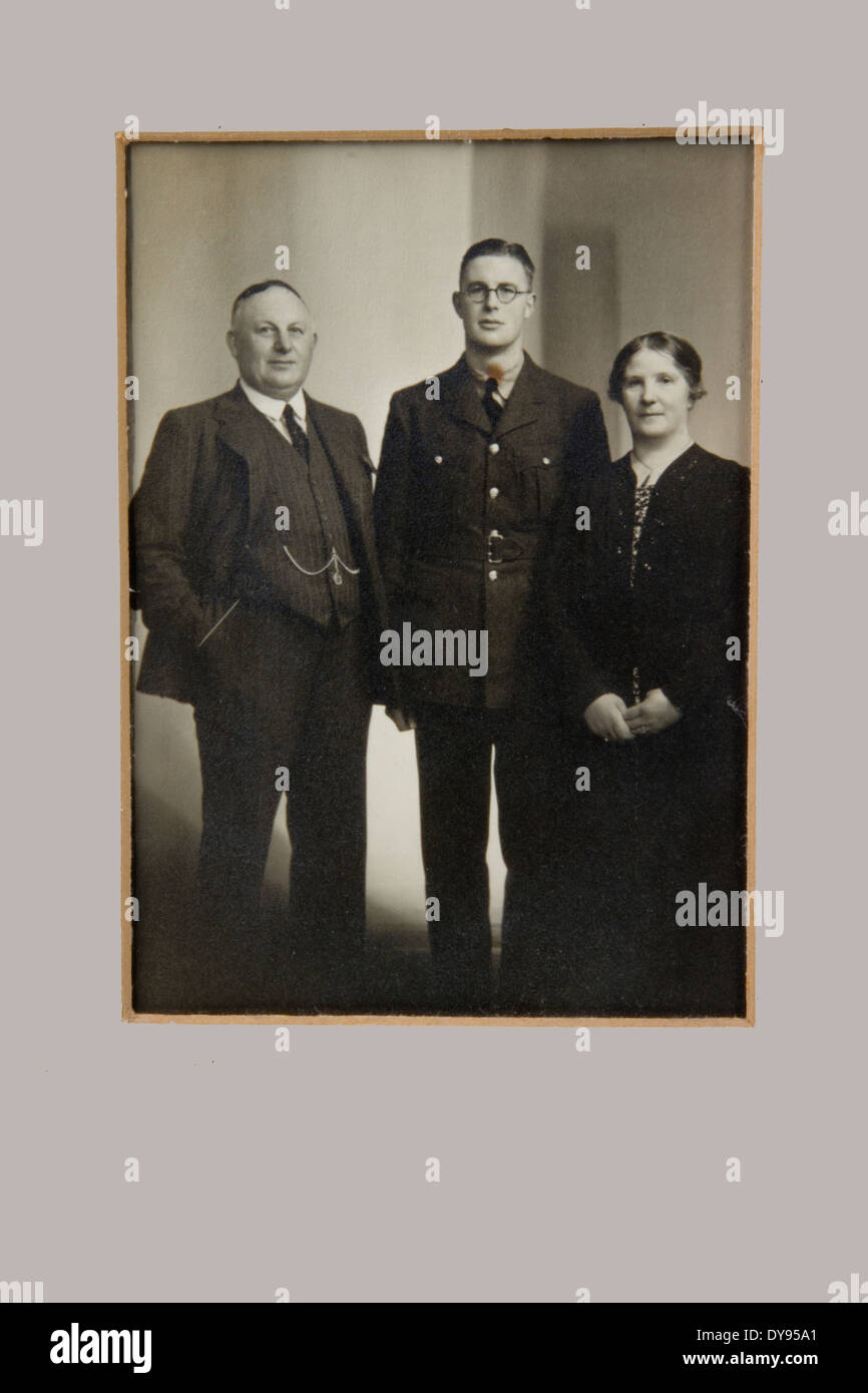 1940er Jahre Familie Porträtfoto Stockfoto