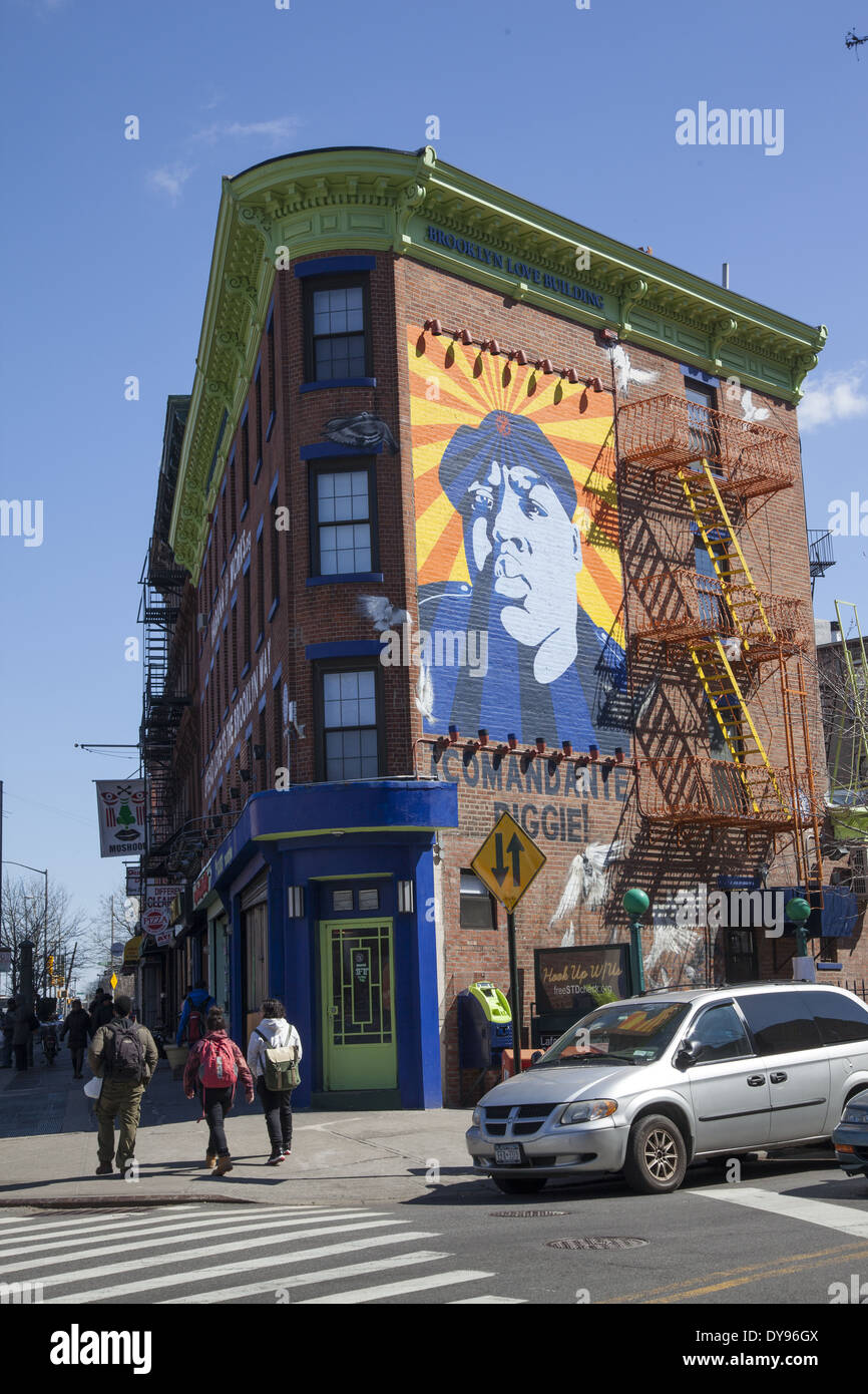 Wandbild von Biggie am Brooklyn Liebe Gebäude auf Fulton und South Portland in Fort Greene, Brooklyn, NY. Stockfoto