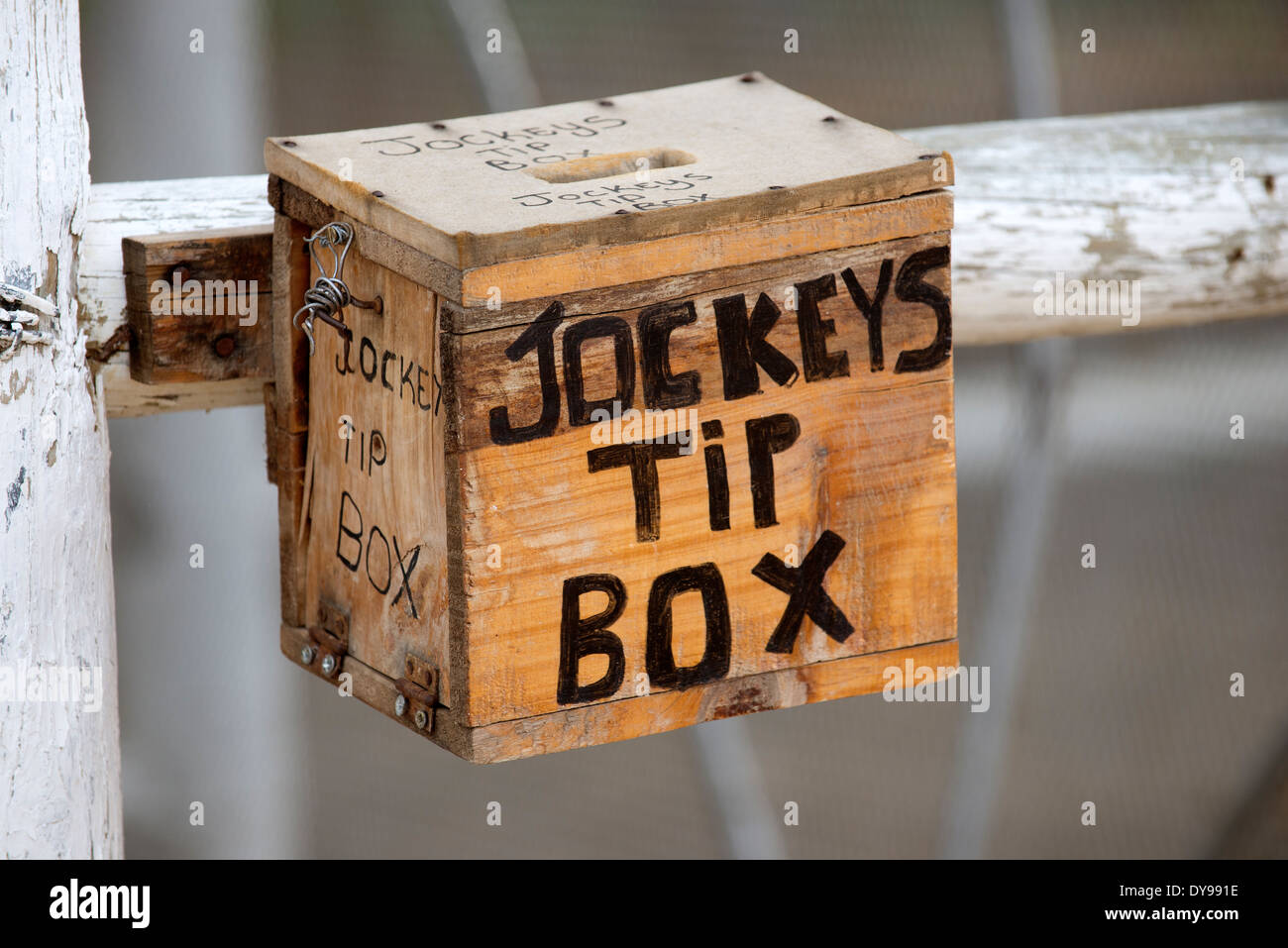 Jockeys tip Box eine Holzkiste für Trinkgelder sammeln Stockfoto