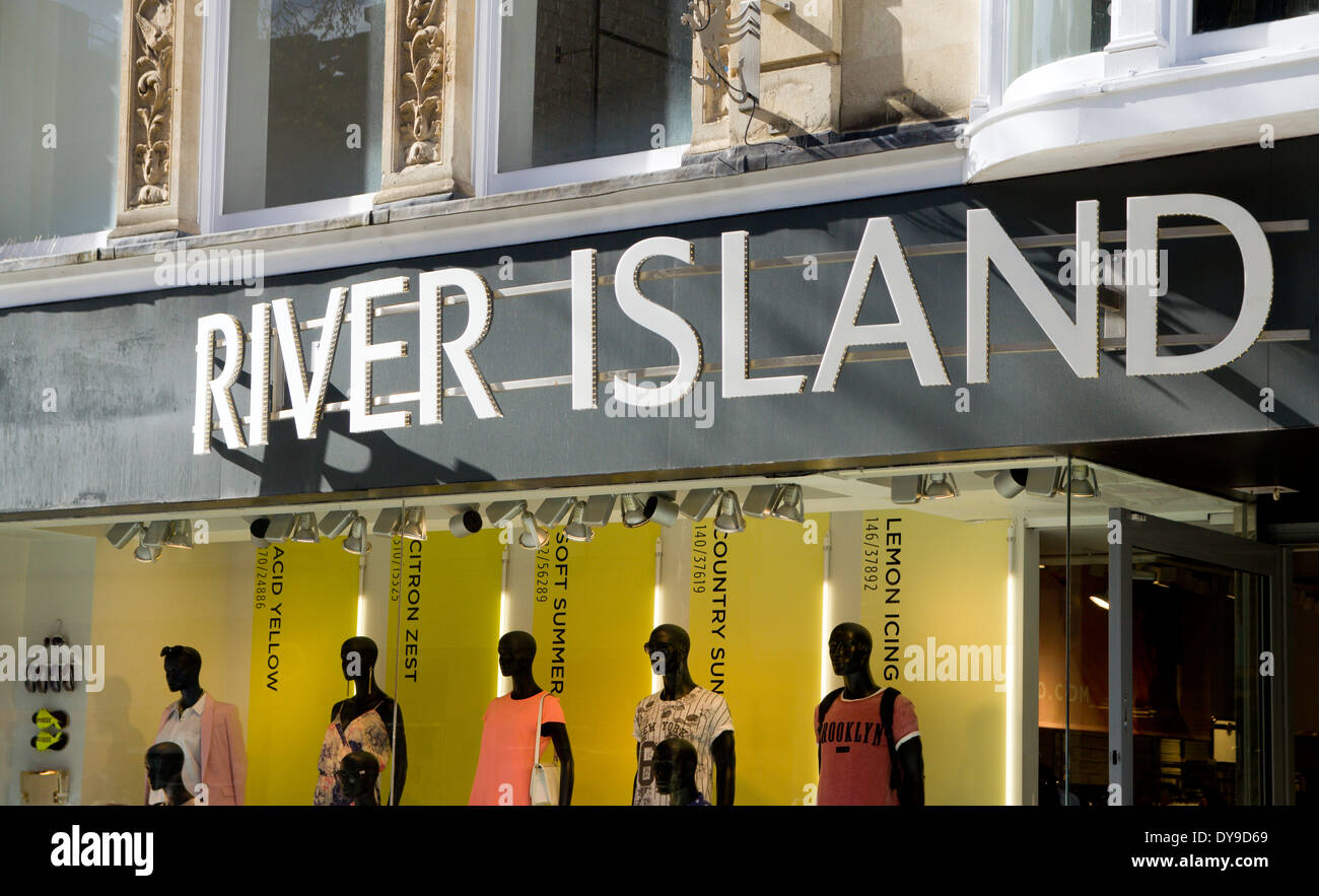 River Island Mode Shop, Queen Street, Cardiff, Wales. Stockfoto