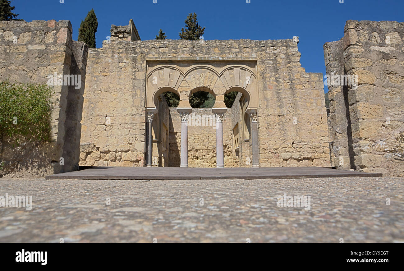 Obere Basilika Gebäude auf archäologische Website von Medina Azahara, Madinat al-Zahra, in der Nähe von Córdoba, Andalusien, Spanien Stockfoto