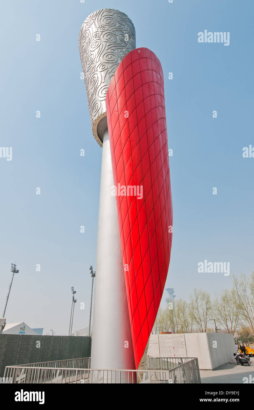 Olympische Fackel Statue im Olympic Green im Chaoyang District, Beijing, China-Build für die Olympischen Sommerspiele 2008 Stockfoto