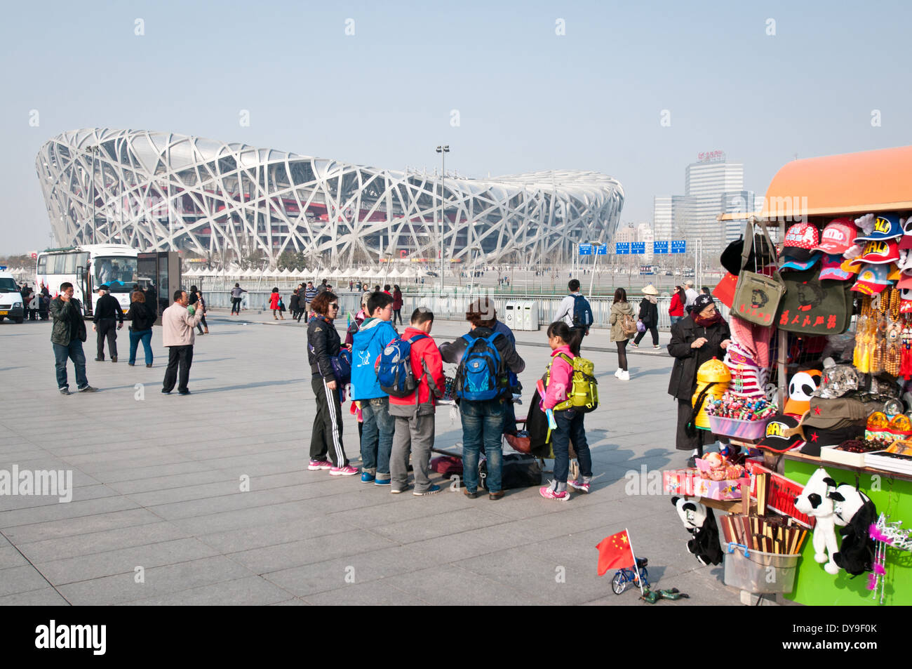 Nationalstadion, auch bekannt als das Vogelnest in Chaoyang District, Beijing, China Stockfoto