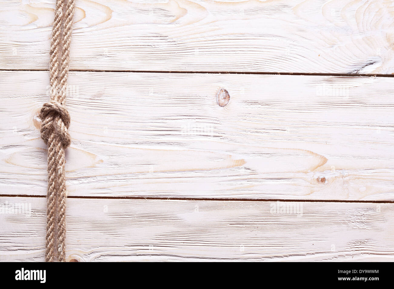 Seemanns Knoten über alten hölzernen Hintergrund. Stockfoto