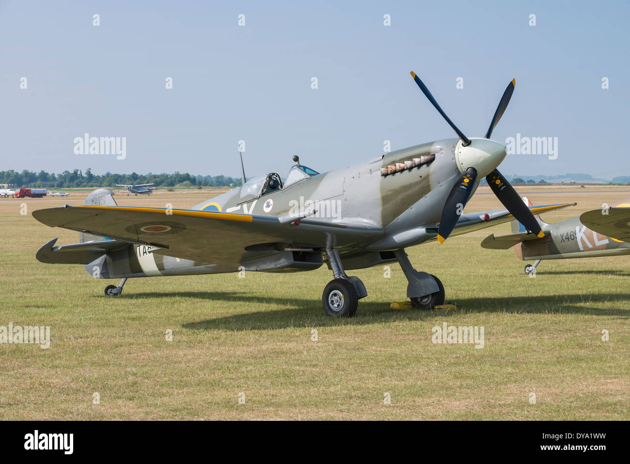 Supermarine Spitfire Mk IX bei der Imperial War Museum Duxford Flying Legends Airshow Stockfoto