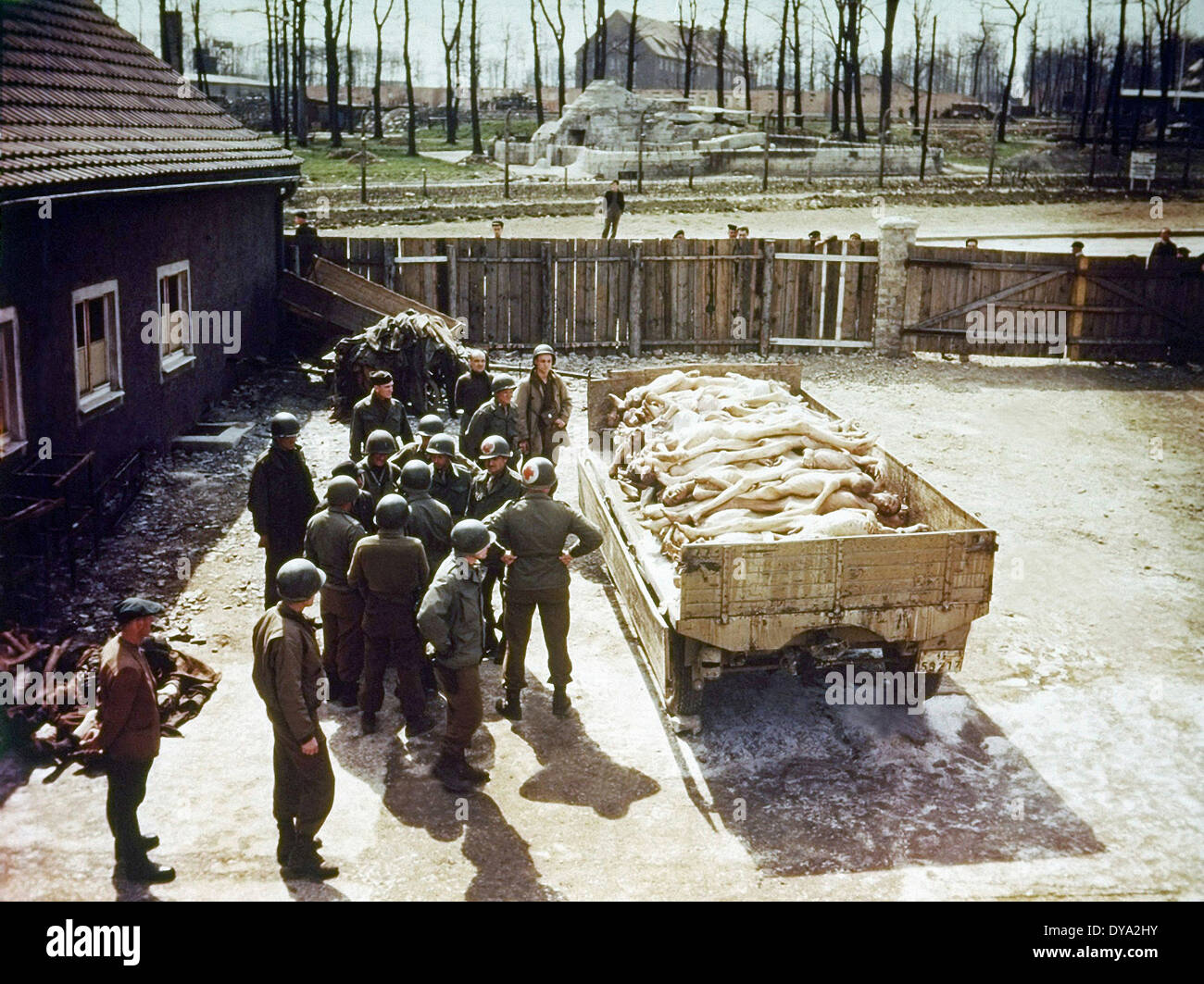 WW II historische Krieg Weltkrieg zweiten Weltkrieg Deutschland US-amerikanische Soldaten militärische Tote Leichen Leichen Anhänger c Stockfoto