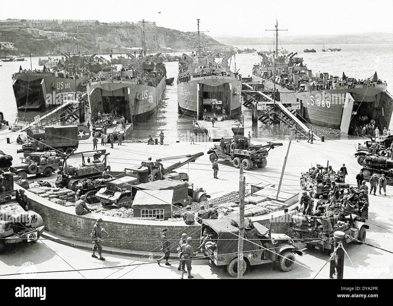 WW II historische Krieg Weltkrieg Krieg Betrieb Overlord Overlord Invasion LKW Jeeps schwere Ausrüstung Verbündete Alli Stockfoto