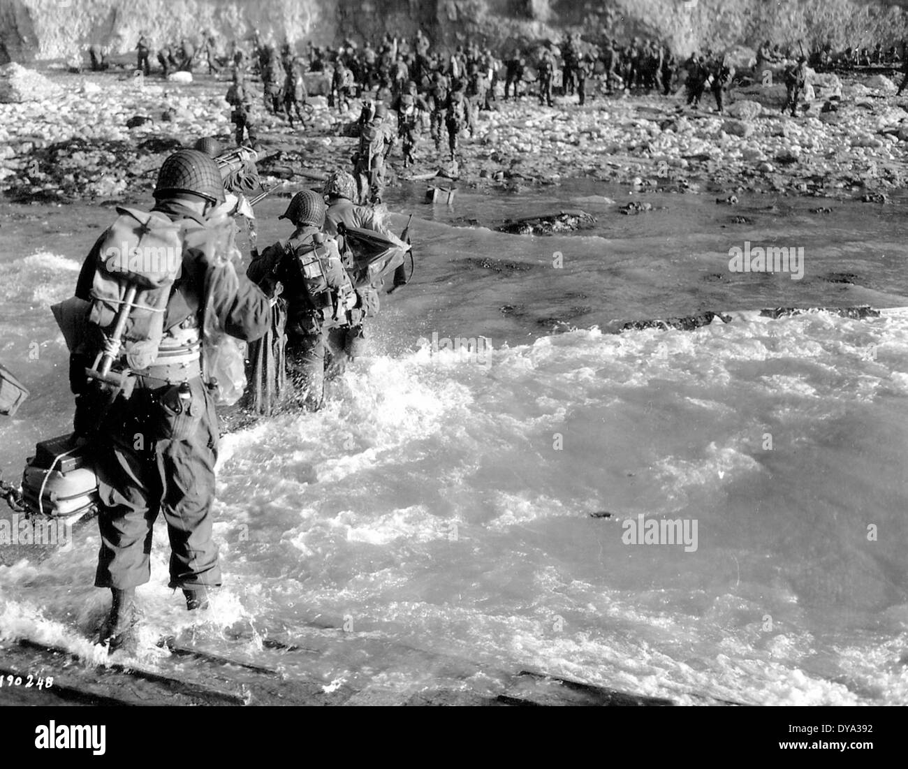 WW II historische Krieg Weltkrieg Krieg Betrieb Overlord Overlord Invasion Soldier Omaha Beach Juni 1944 Soldaten m Stockfoto