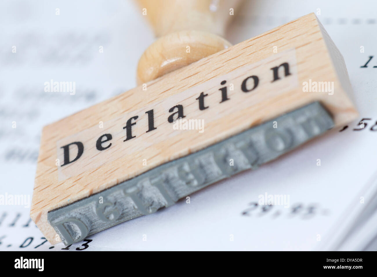 Deflation Barwert erhöhen Kapitalmarkt Kapitalmärkte Geldmarkt Stabilität EZB Geld Wert Entwicklung Stempel Symbol, Stockfoto