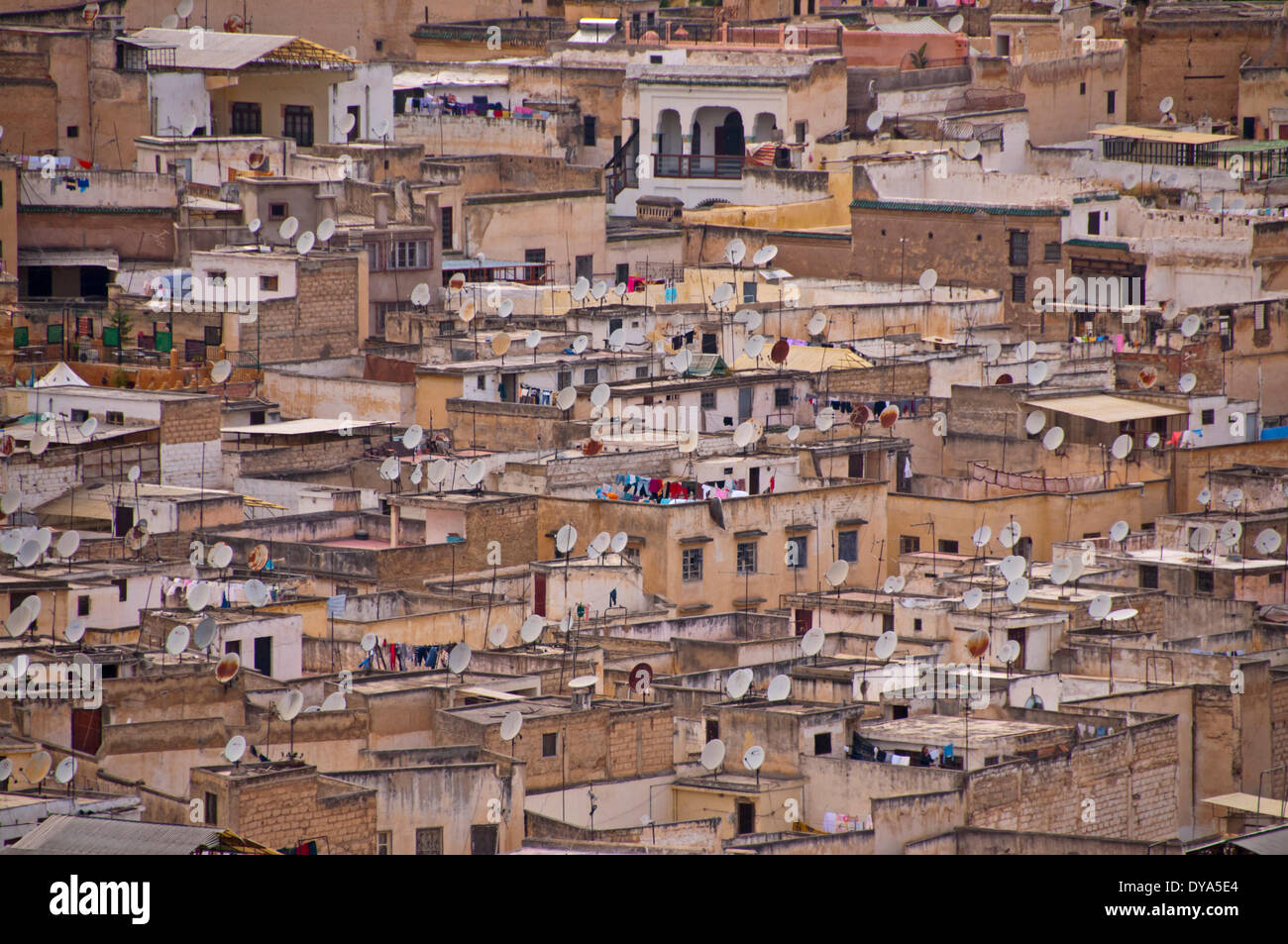 Afrika, Nordafrika, Old Town, Fes, Häuser, Wohnungen, Marokko, Medina, Satellitenschüsseln, Dish Antenne, Dächer, Stockfoto