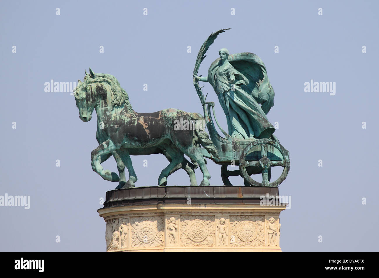 Allegorische Statue des Friedens in Heroes Square in Budapest, Ungarn Stockfoto