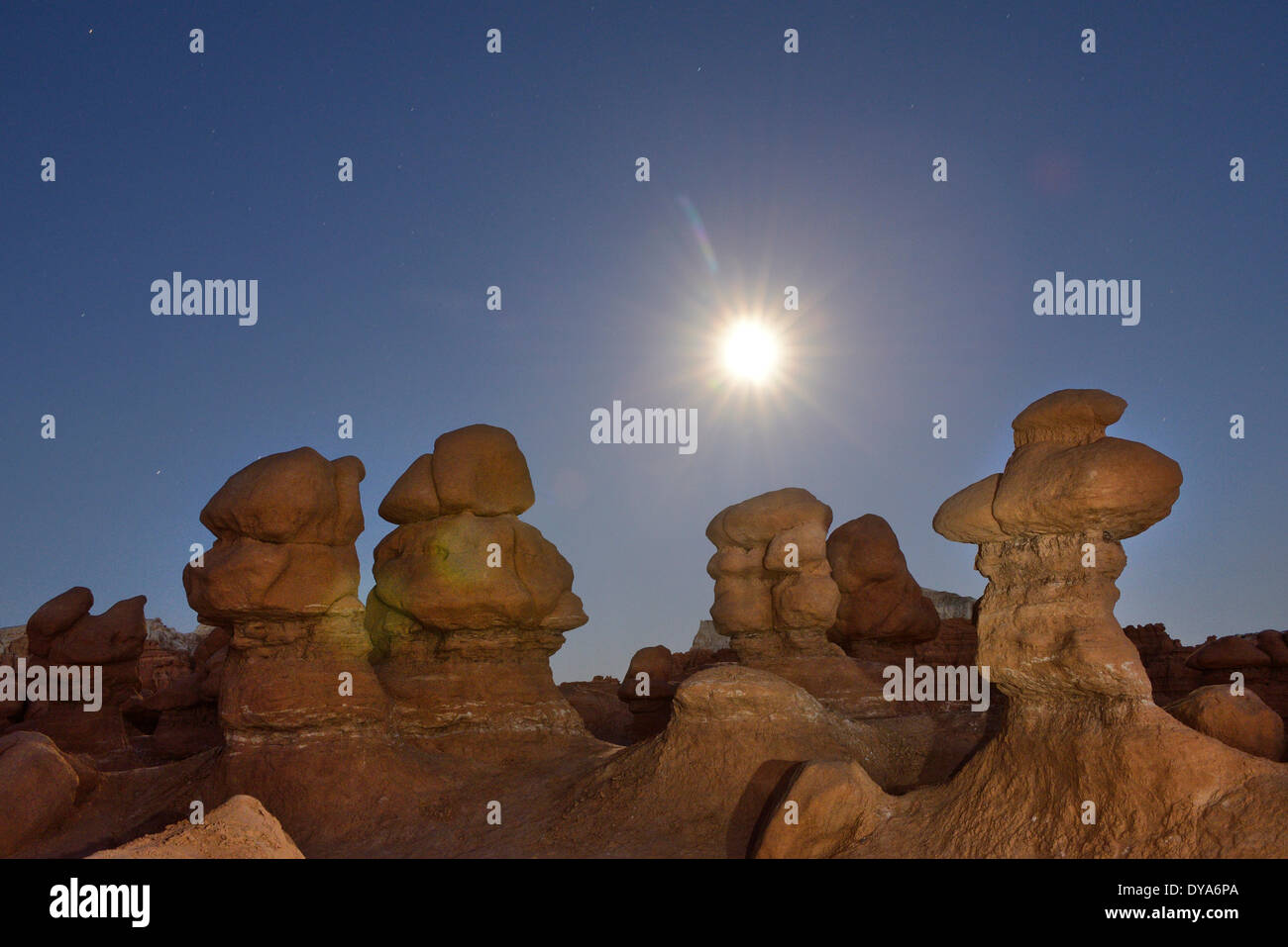 USA Amerika Vereinigte Staaten Utah Colorado Plateau südlichen Goblin Valley State Park Hoodoo San Rafael Reef rockt Hooddo Nacht m Stockfoto