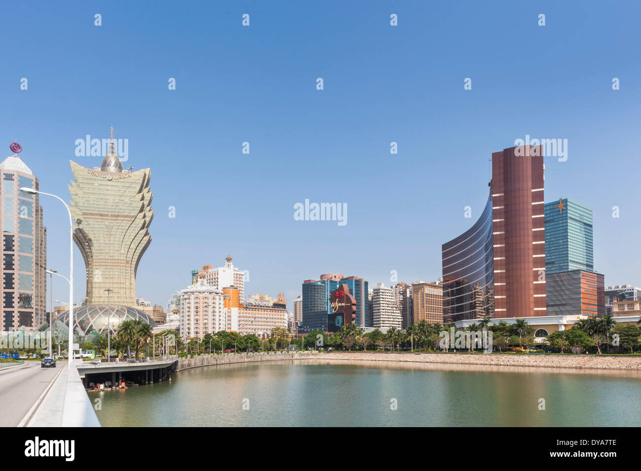 China, Macau, die Skyline der Stadt mit Hotel Grand Lisboa und Wynn Hotel und Casino Stockfoto