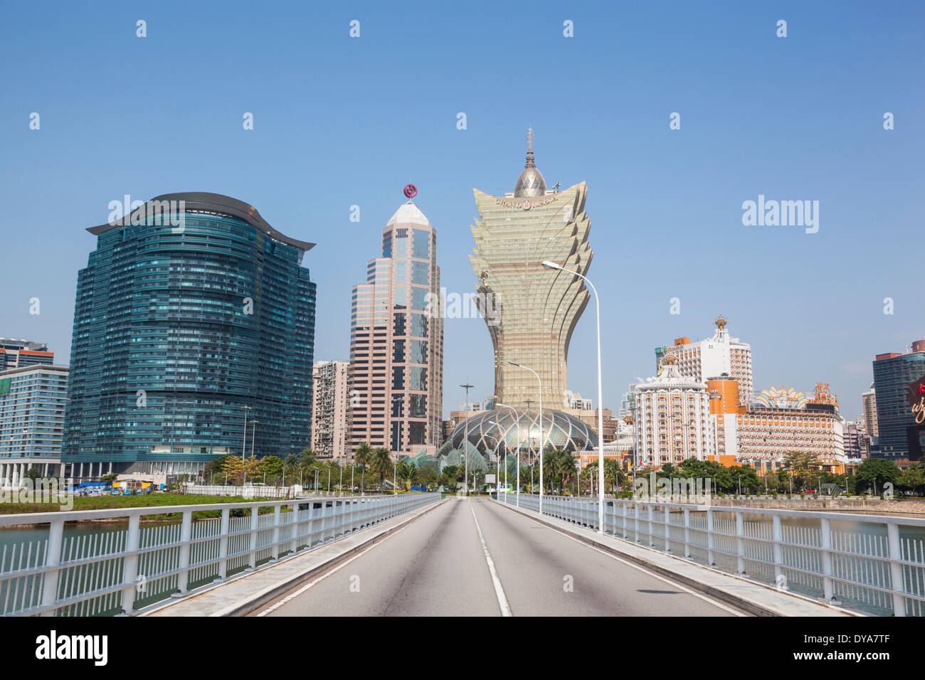 China, Macau, Skyline der Stadt mit Hotel Grand Lisboa Stockfoto