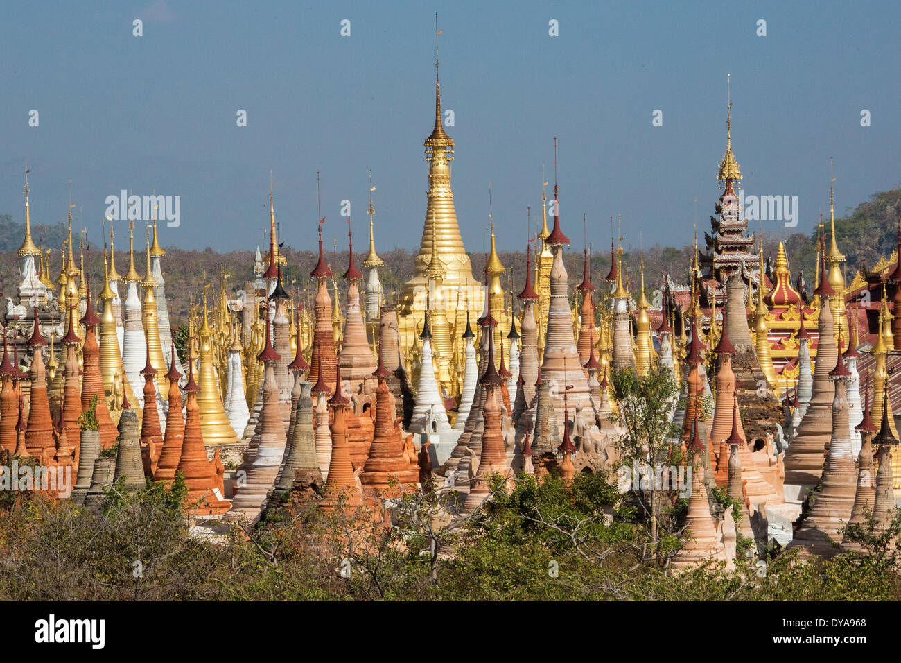 Indeinn Inle Myanmar Burma Asien Architektur bunten exotischen berühmte Geschichte viele natürliche alte Landschaft reichlich abgelegenen Ruine Stockfoto