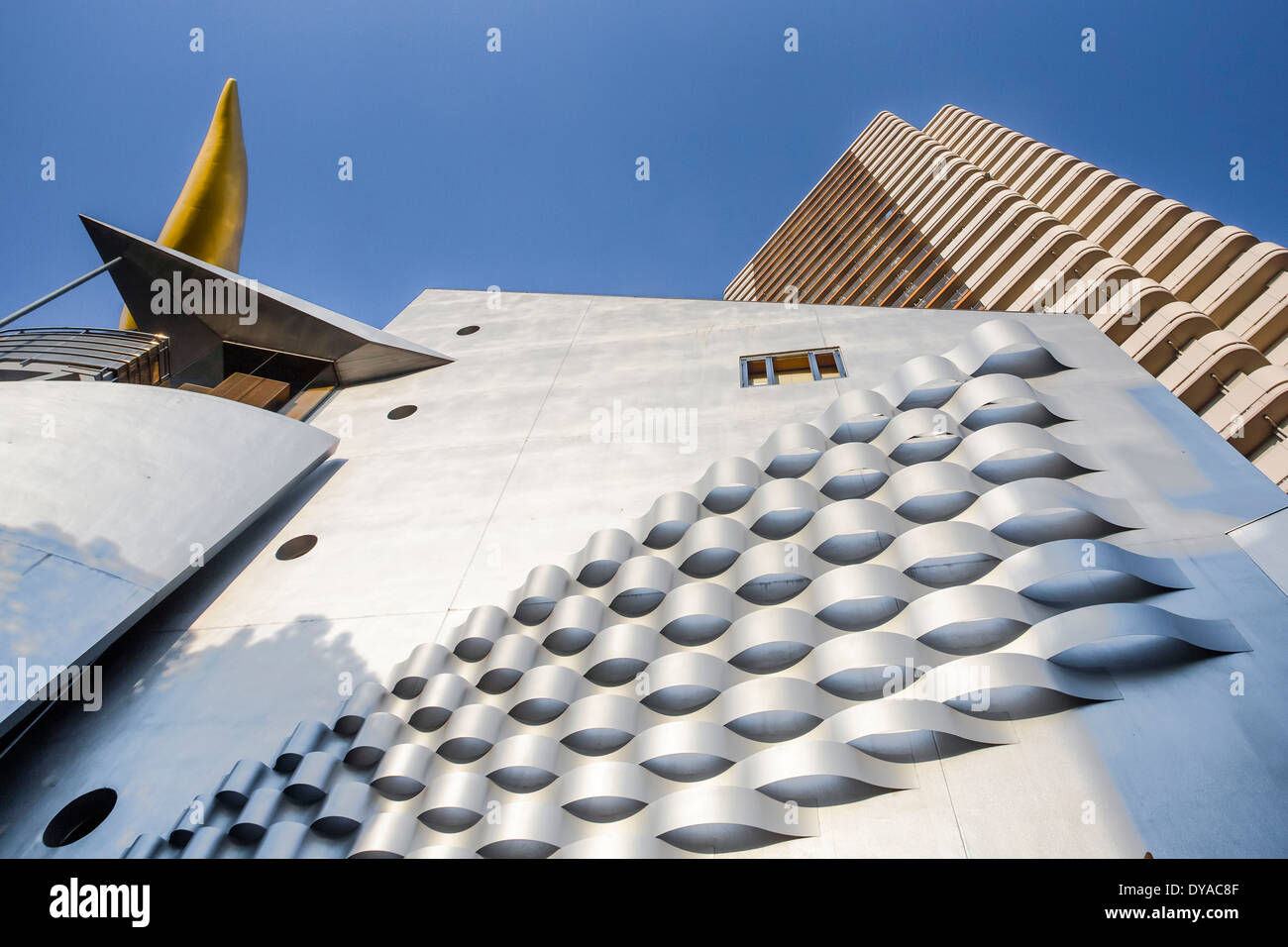 Japan, Asien, Tokio, Asakusa, Architektur, Stadt, bunt, design, Inspiration, Licht, Reflexion, Skyline, Turm, Reisen Stockfoto