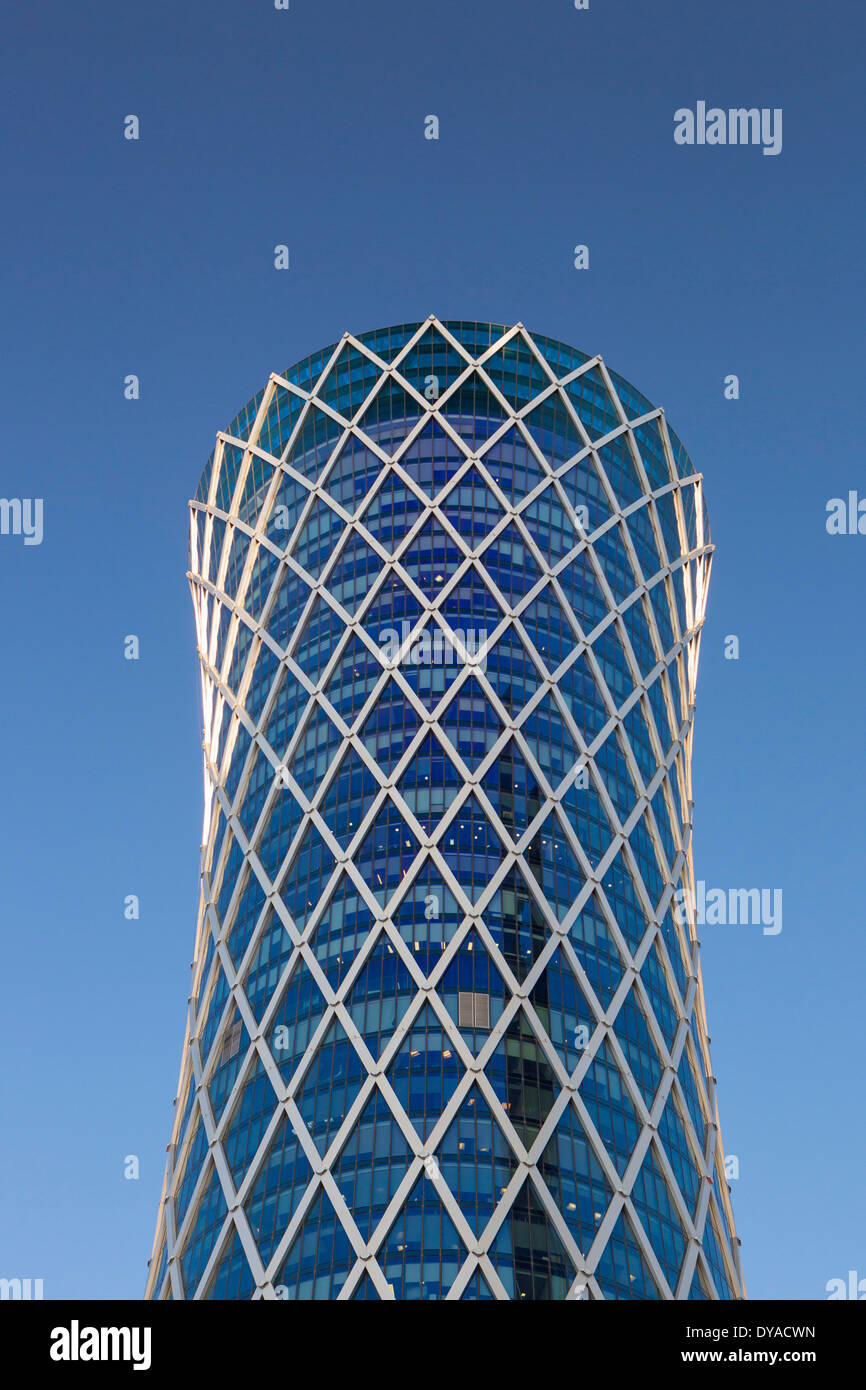 Doha Qatar Nahost Architektur Gebäude Stadt bunte Corniche futuristische Skyline Wolkenkratzer touristische Tornado Travel s Stockfoto
