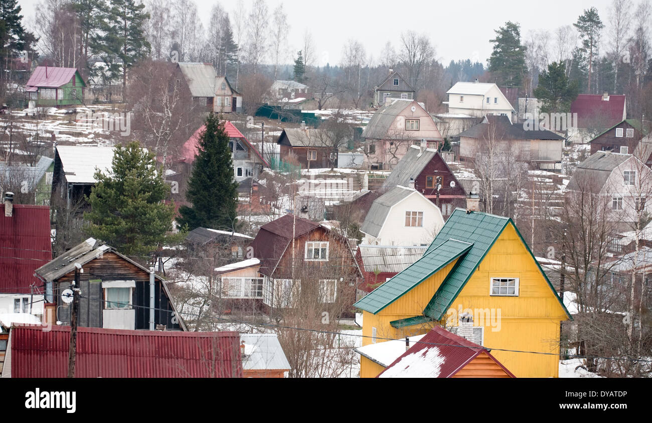 Ansicht der vorstädtischen Besiedlung mit in Russland mit kleinen Datscha Holzhäuser Stockfoto