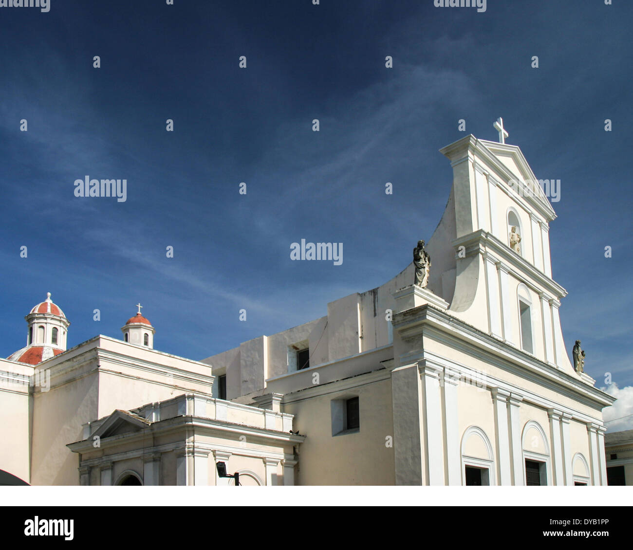 San Juan, Puerto Rico, Vereinigte Staaten. 28. März 2005. Die Kathedrale von San Juan Bautista ist die römisch-katholische Kathedrale des Erzbistums von San Juan de Puerto Rico. Gotischen Stil und einer der nur ein paar Beispiele für authentische mittelalterliche Architektur noch stehen sie in der neuen Welt ist das zweite älteste Kathedrale in Amerika. Eines der ältesten Gebäude in El Viejo San Juan (Old San Juan) ist es die letzte Ruhestätte von Juan Ponce de LeÃ³n. © Arnold Drapkin/ZUMAPRESS.com/Alamy Live-Nachrichten Stockfoto