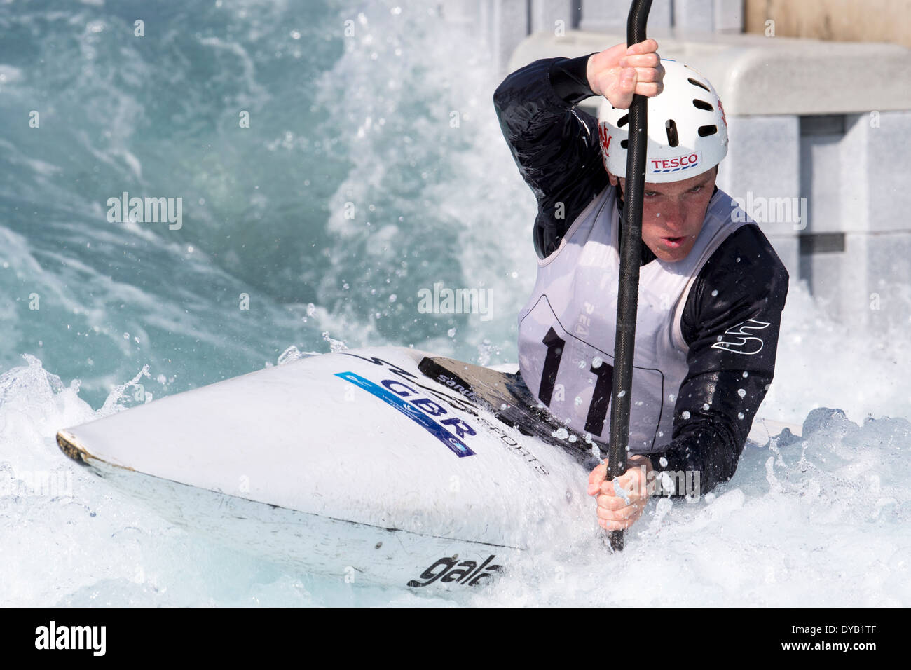 Ciaran LEE-EDWARDS, B letzte K1 Männer GB Kanu Slalom 2014 Auswahl Studien Lee Valley White Water Centre, London, UK Stockfoto