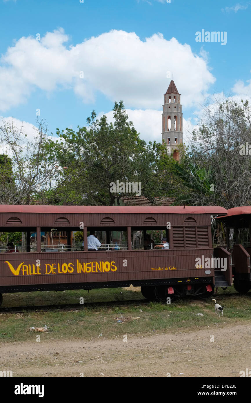 Das Tal der Zuckermühlen (Valle de Los Ingenios) touristischen Zug, Manaca Iznaga, Kuba. Stockfoto